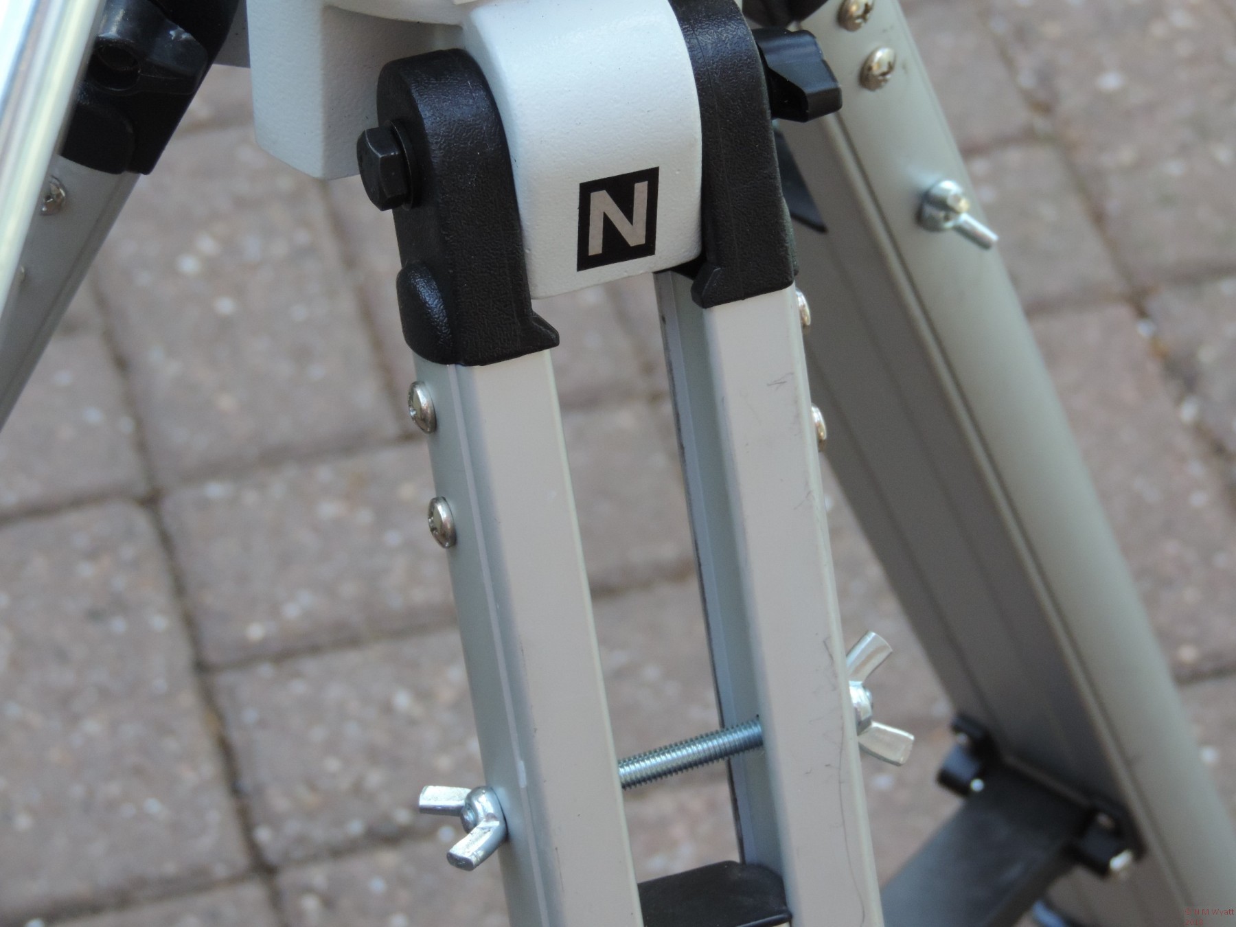 Improving an EQ3 NEQ3 tripod Improving an EQ3 NEQ3 tripod