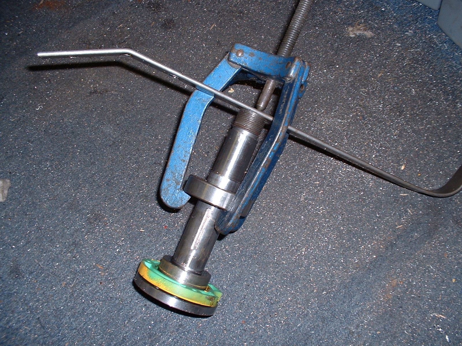 Pulling front bearing